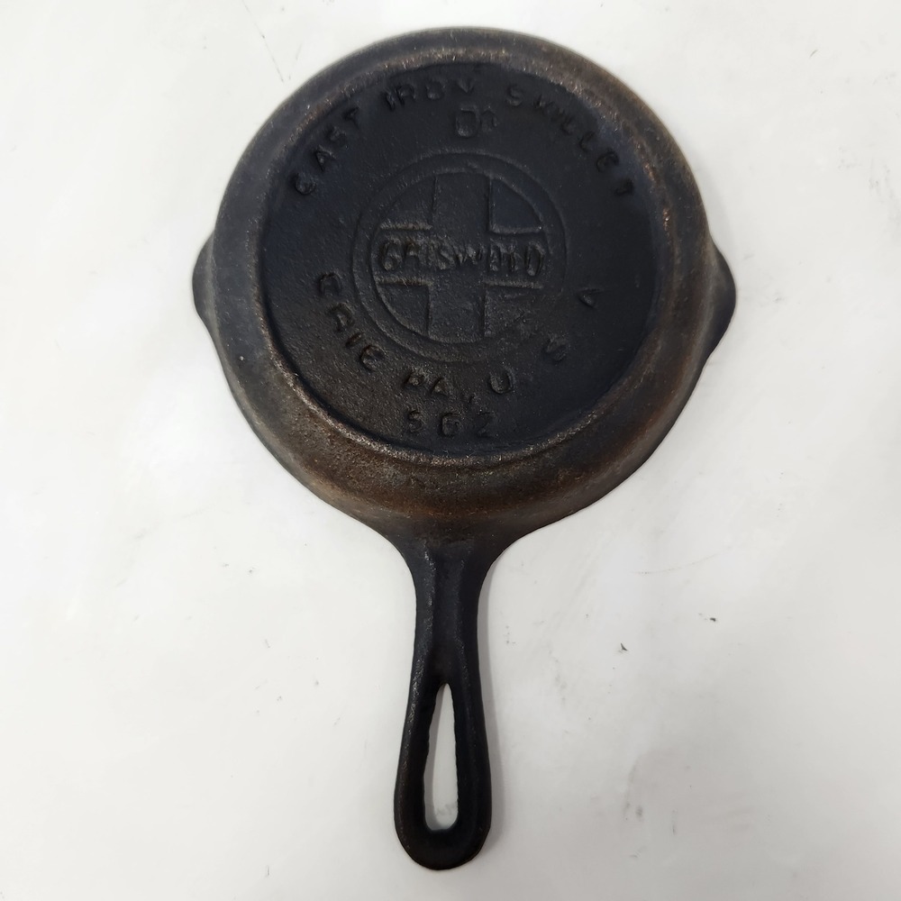 Vintage‎ Griswold 0 Cast Iron Skillet Small Logo Erie PA 562 Pan